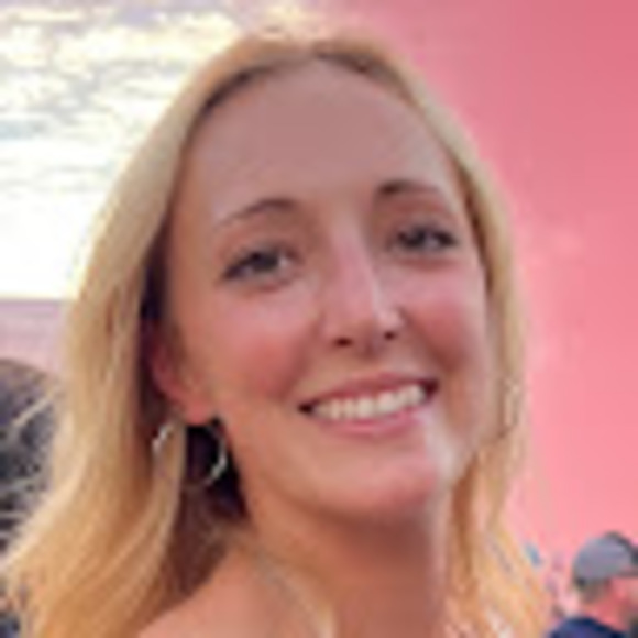 Meet your Posher, Jessica - Picture 1 of 1